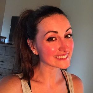 Meet your Posher, Nilda